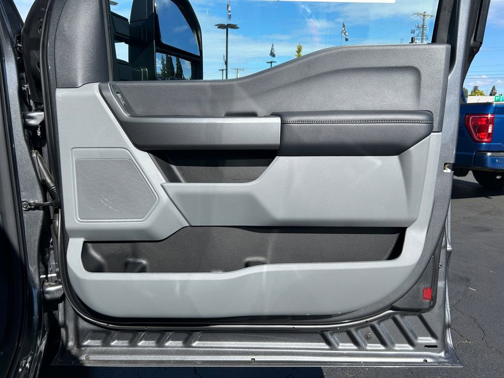 New 2026 Ford F350 XLT image 25