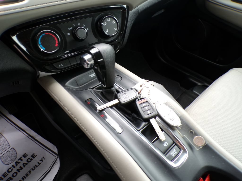 Used 2019 Honda HR-V LX image 28