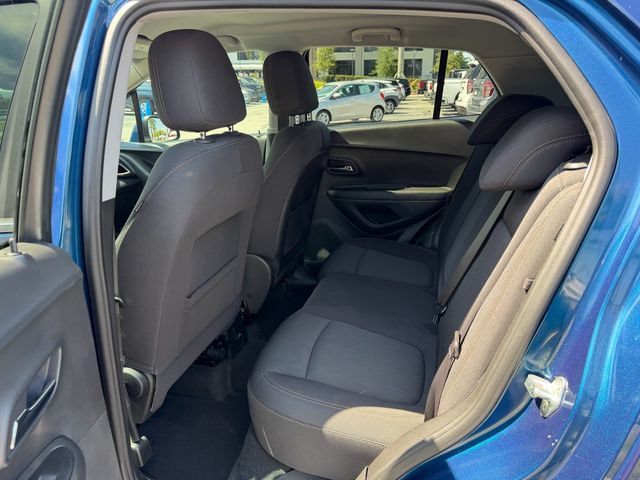 Used 2020 Chevrolet Trax LT FWD image 13
