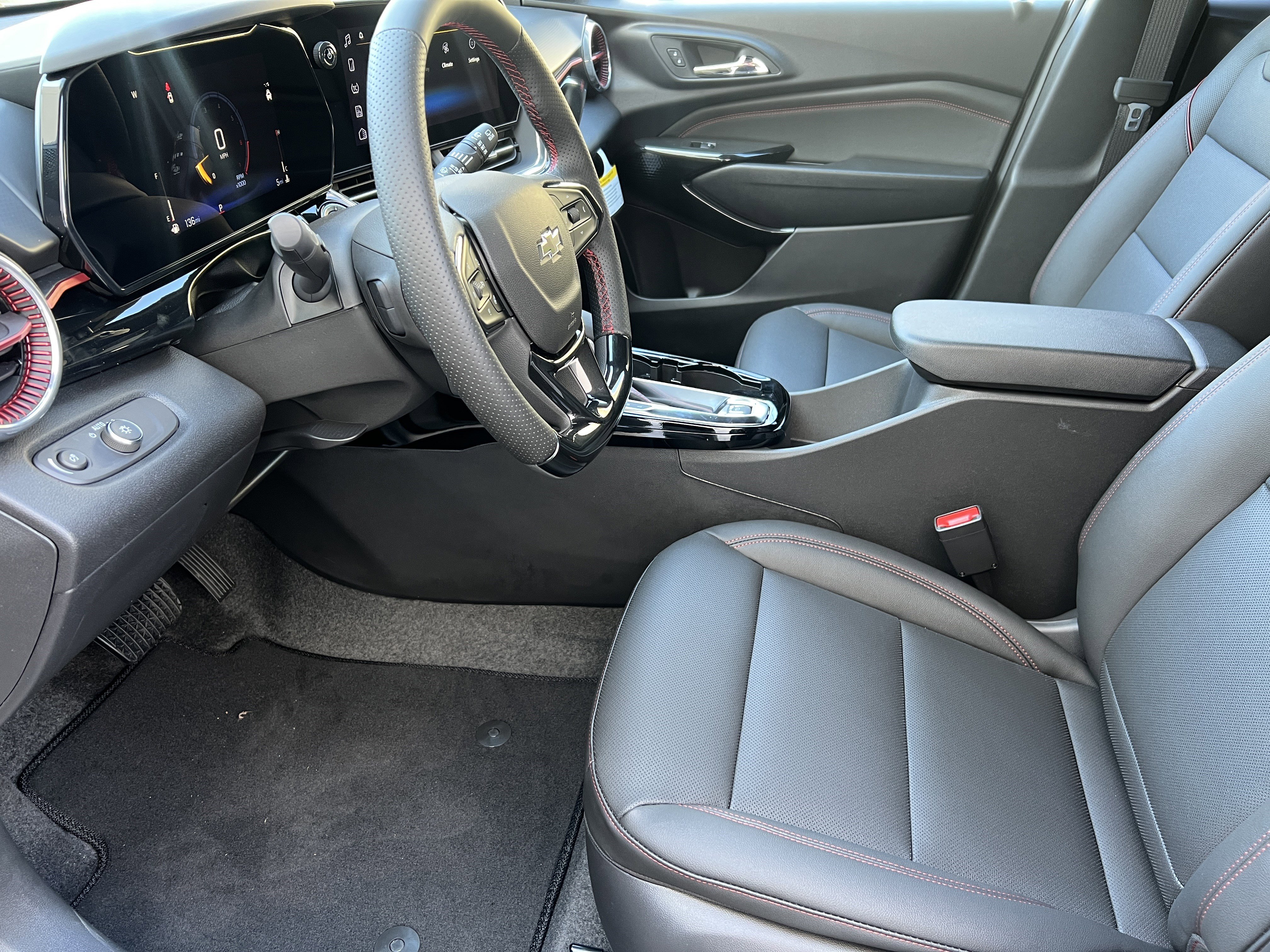 New 2026 Chevrolet Trax RS w/ Driver Confidence Package FWD image 14