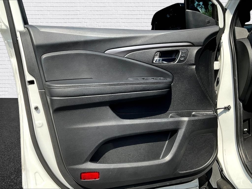 Used 2020 Honda Passport EX-L image 17
