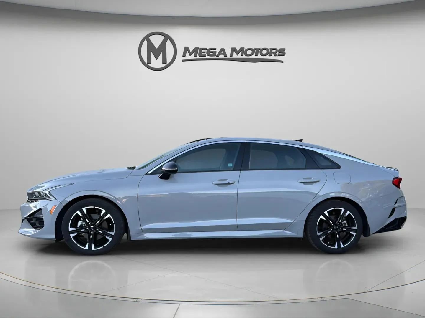 Used 2021 Kia K5 GT-Line w/ GT-Line FWD Premium Package image 2