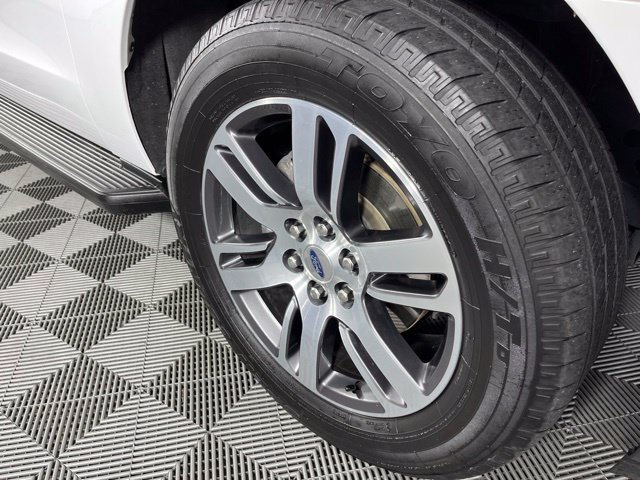 Used 2024 Ford Expedition Limited RWD image 15