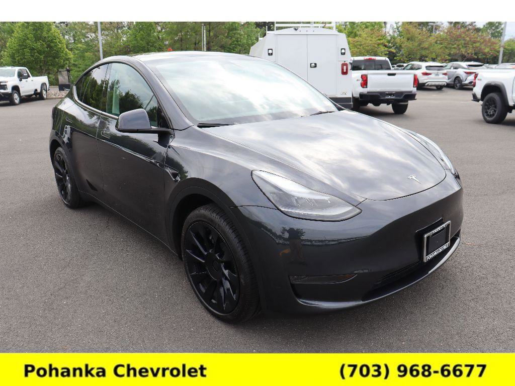 Used 2024 Tesla Model Y Long Range RWD image 1