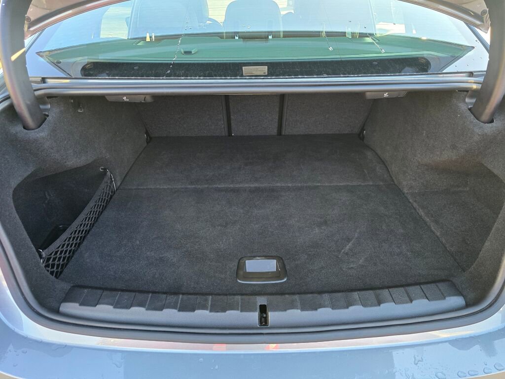 Used 2023 BMW 330e w/ Premium Package image 33