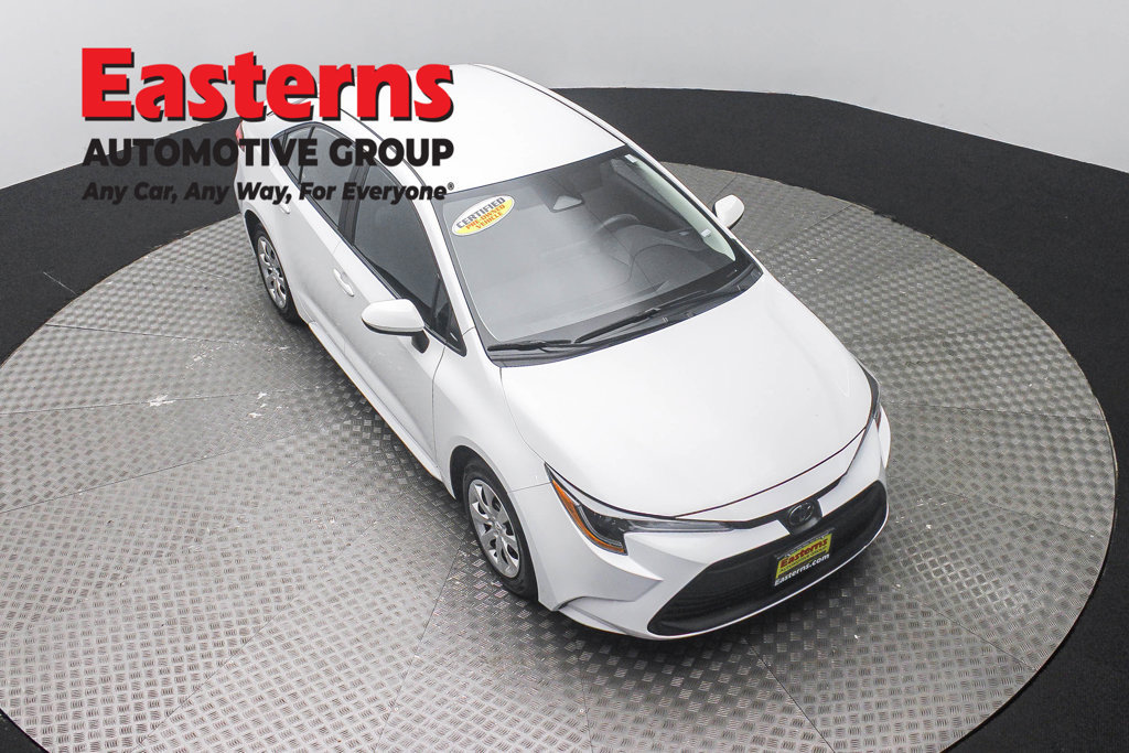 Used 2024 Toyota Corolla LE FWD image 3
