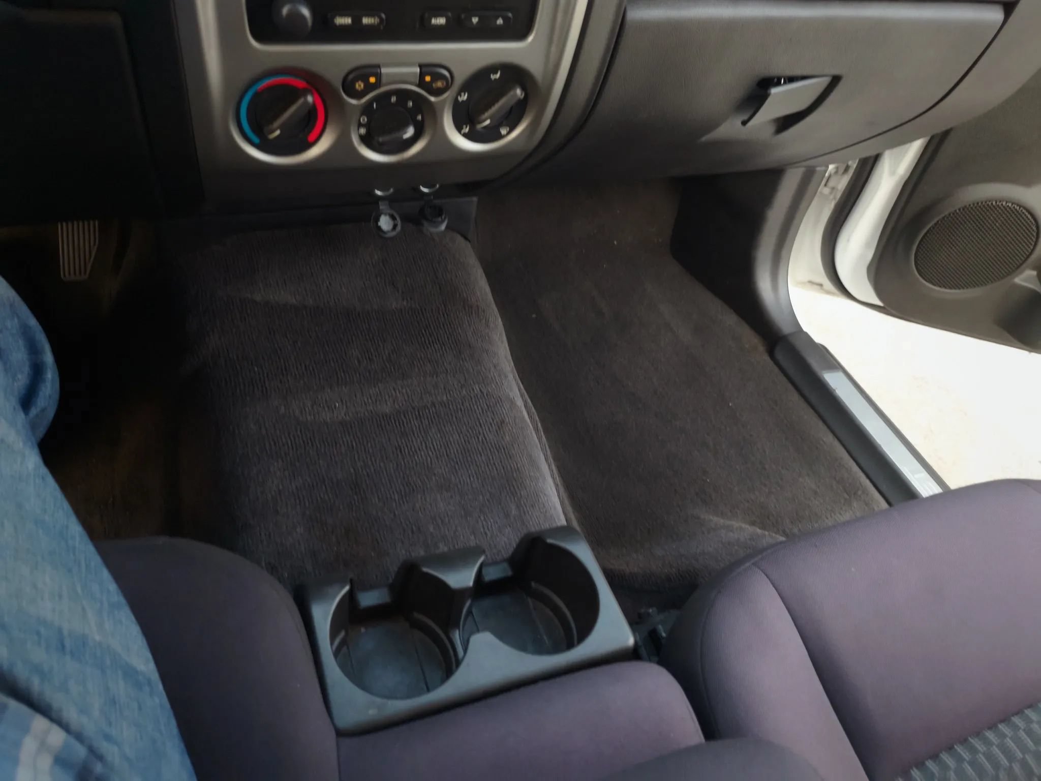 Used 2012 Chevrolet Colorado LT RWD image 18