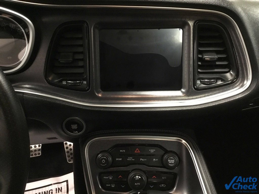 Used 2018 Dodge Challenger GT image 40