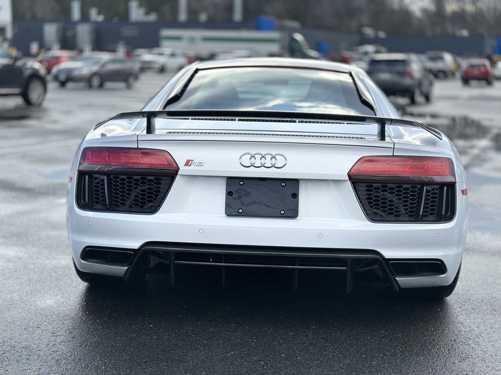 Used 2018 Audi R8 V10 plus image 5