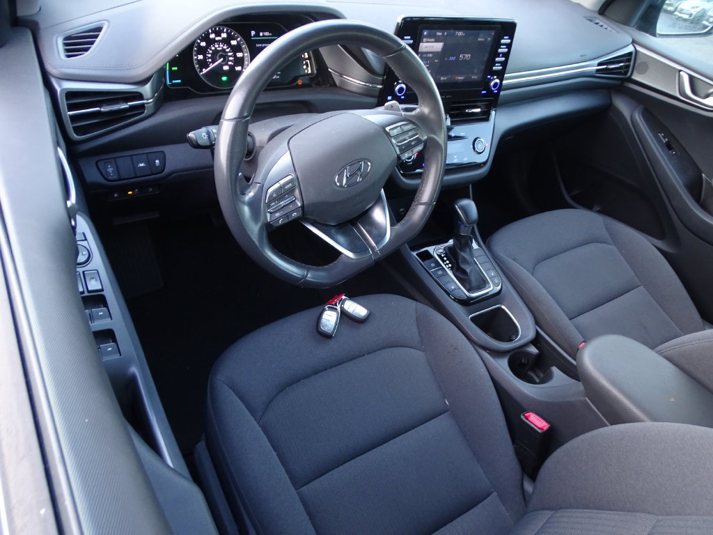 Used 2020 Hyundai Ioniq SE FWD image 7