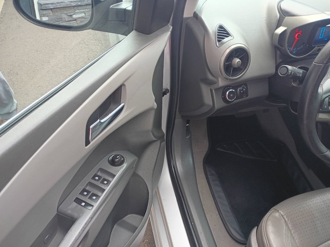 Used 2012 Chevrolet Sonic LTZ FWD image 20
