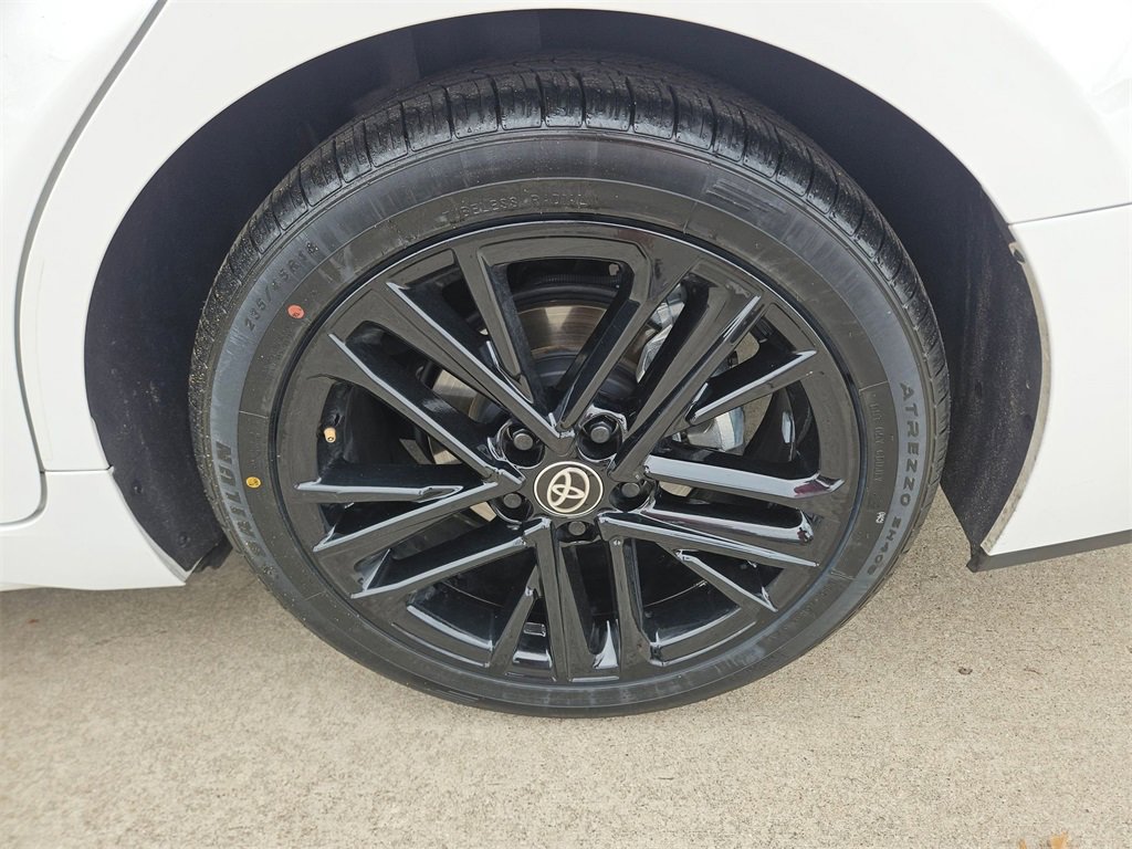 Used 2025 Toyota Camry SE image 25