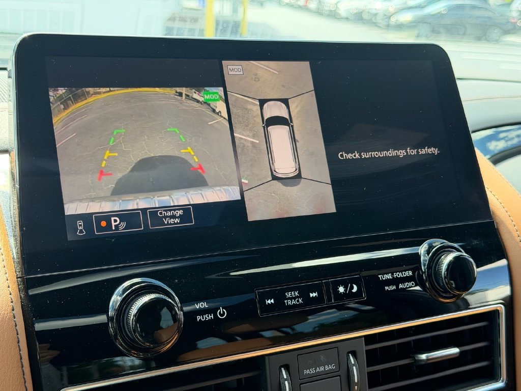 Used 2024 INFINITI QX80 Sensory AWD/4WD image 27