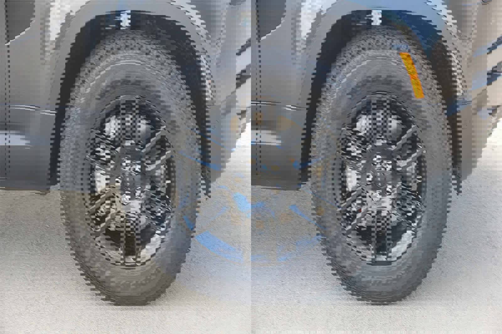 New 2026 Land Rover Defender 110 S image 9