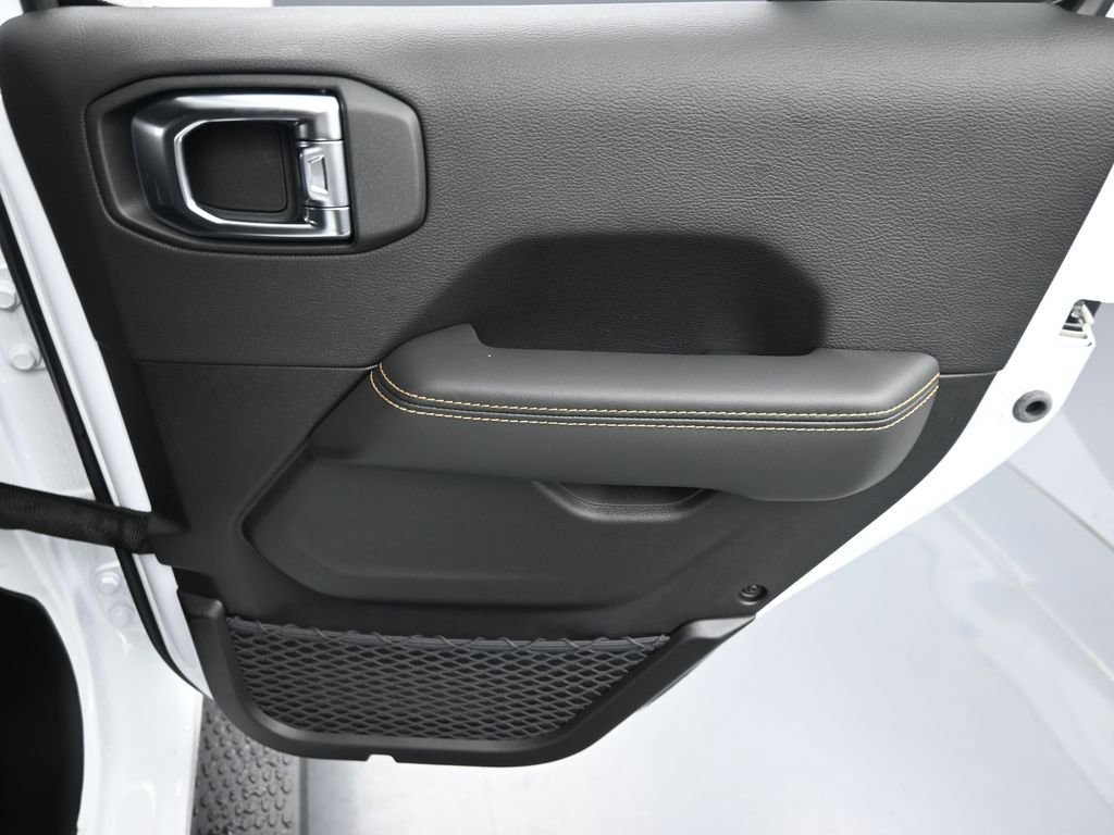 New 2025 Jeep Wrangler Sahara image 17