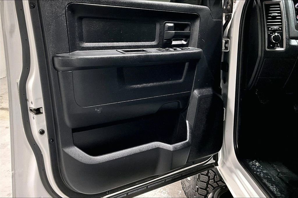 Used 2014 RAM 2500 Tradesman w/ Chrome Appearance Group AWD/4WD image 20