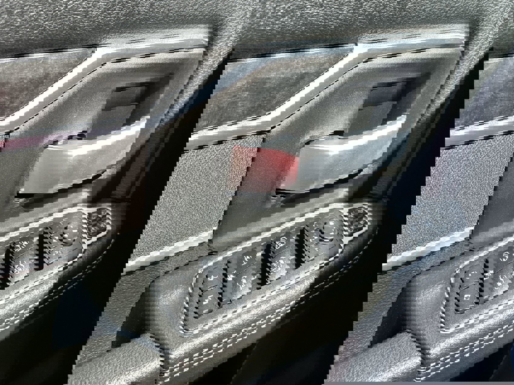 Used 2024 RAM 2500 Lone Star w/ Sport Appearance Package image 13