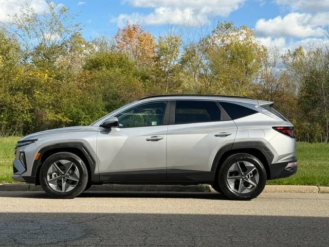 Used 2025 Hyundai Tucson SEL FWD image 32