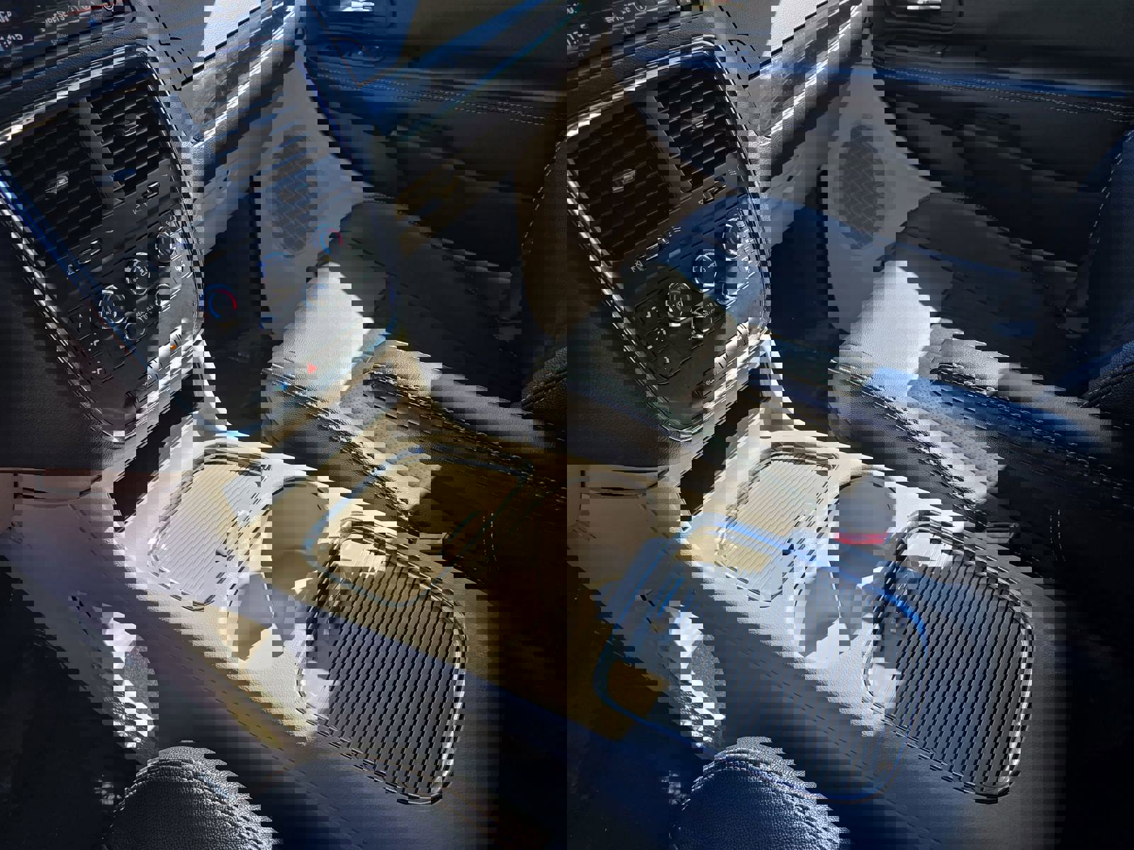 Used 2020 Dodge Grand Caravan SXT image 26