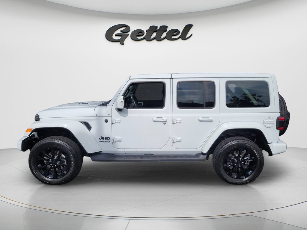 Used 2022 Jeep Wrangler Unlimited Sahara AWD/4WD image 8