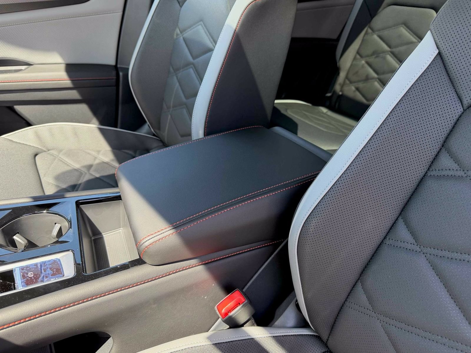 New 2026 Volkswagen Atlas Peak Edition AWD/4WD image 26