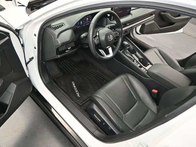 Used 2024 Honda Accord Touring image 6