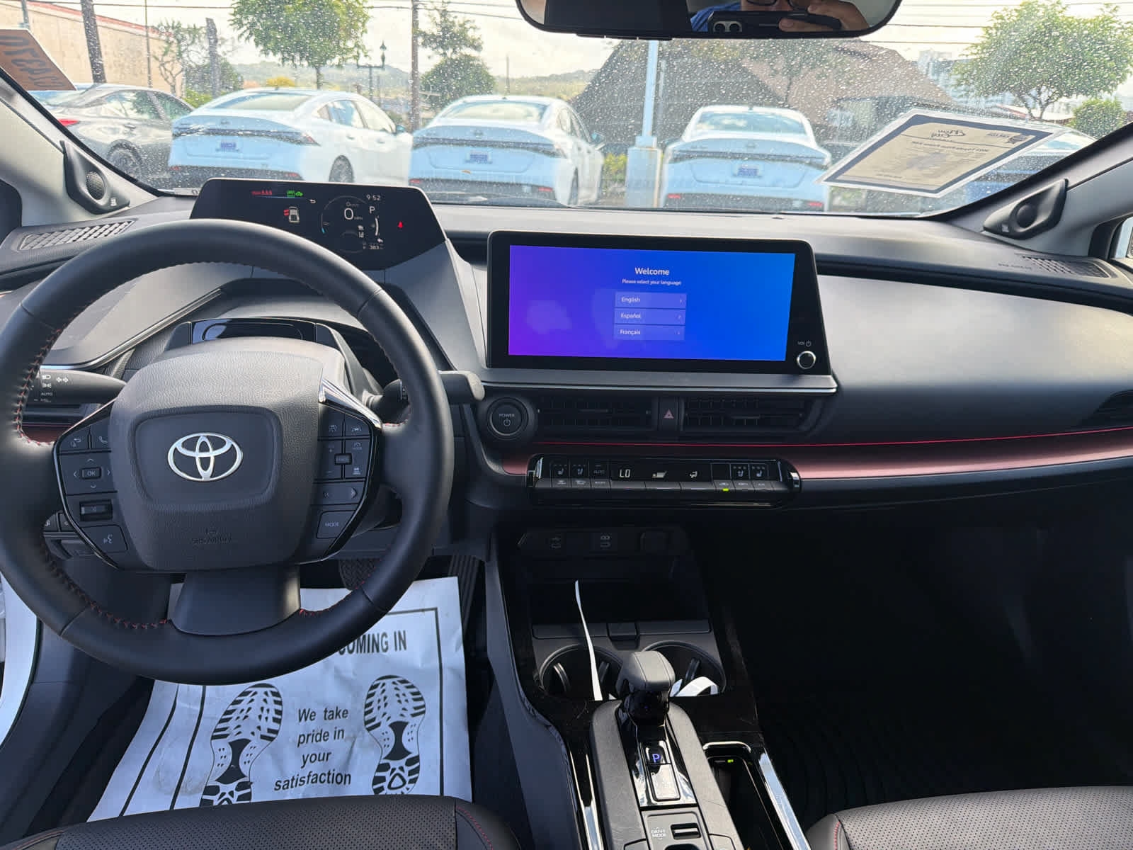 Used 2023 Toyota Prius Prime Premium FWD image 10