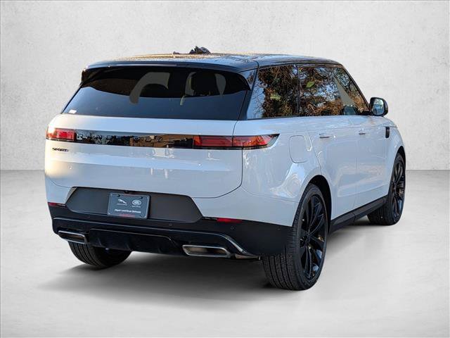 Used 2026 Land Rover Range Rover Sport SE AWD/4WD image 2