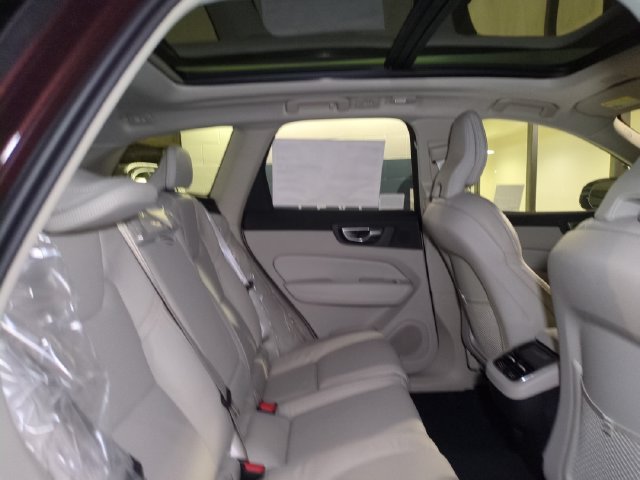 New 2026 Volvo XC60 B5 Ultra w/ Climate Package PRO AWD/4WD image 29