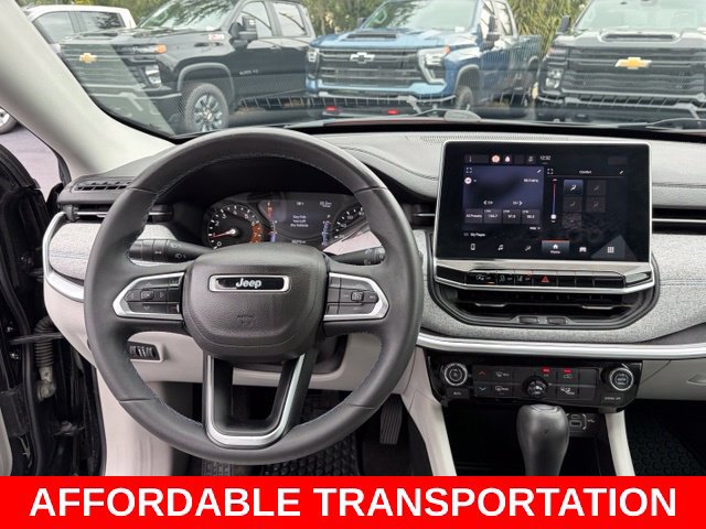 Used 2022 Jeep Compass Latitude FWD image 17