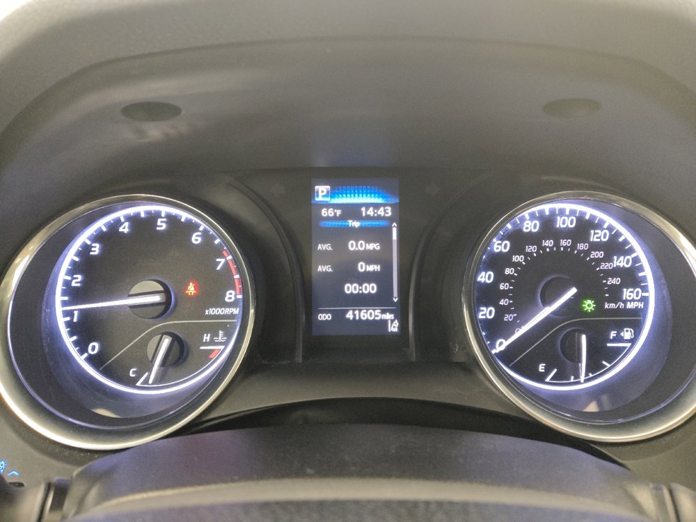 Used 2019 Toyota Camry LE image 23