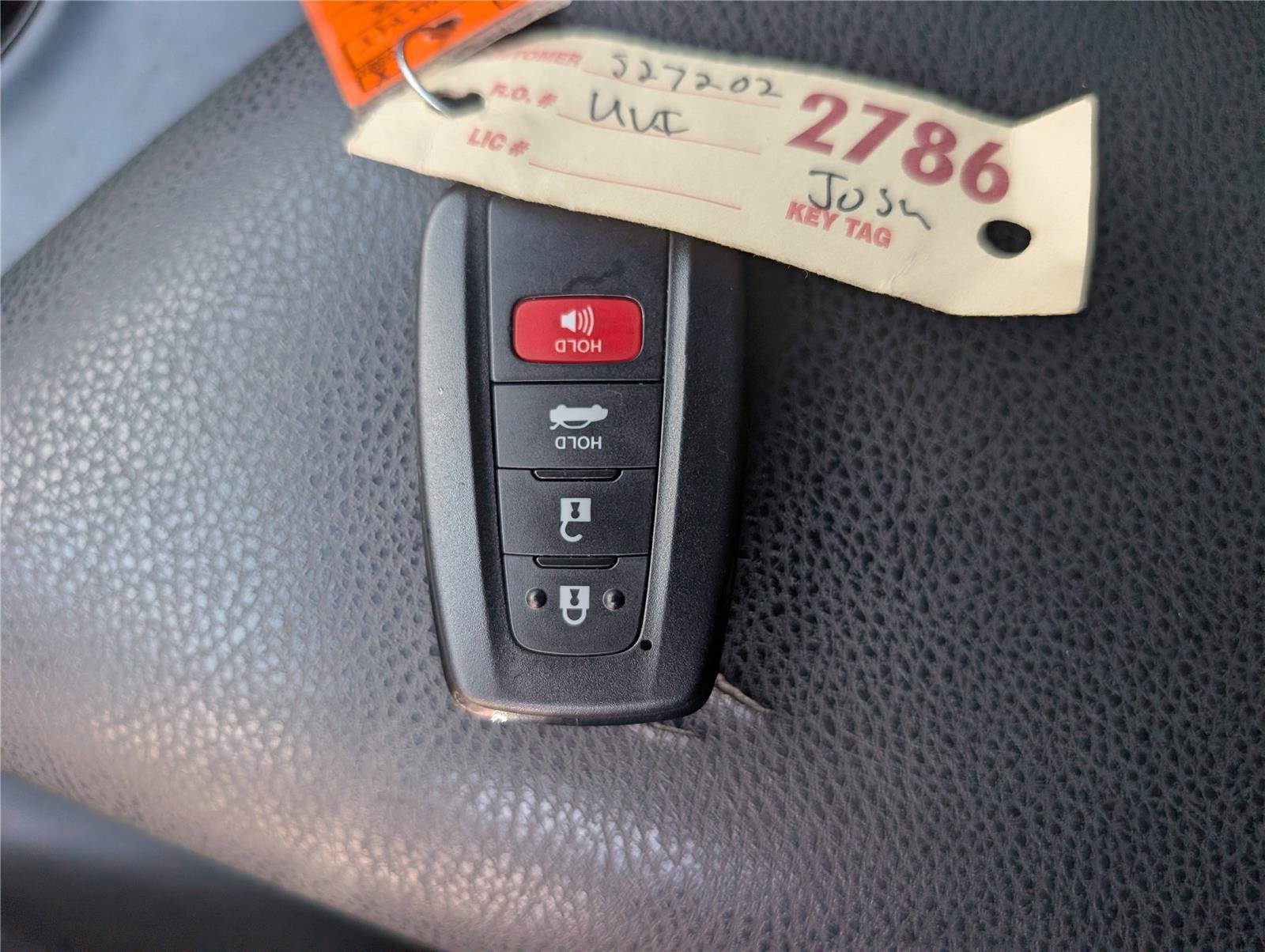 Used 2018 Toyota Camry SE w/ Convenience Package FWD image 39