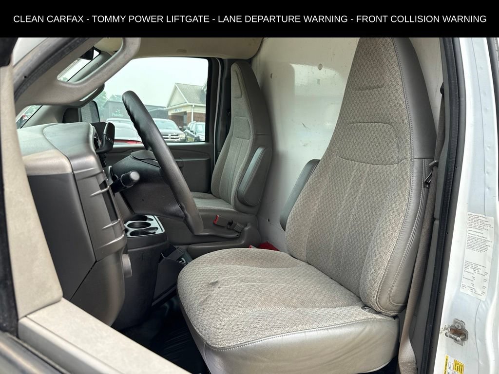 Used 2021 Chevrolet Express 3500 RWD image 2