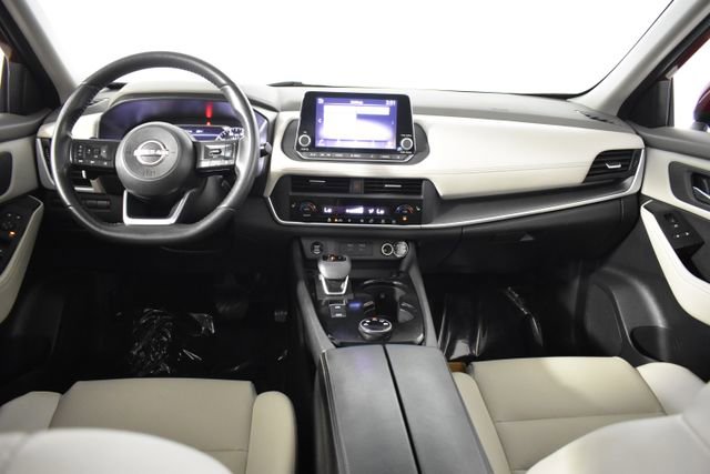 Certified 2024 Nissan Rogue SV w/ SV Premium Package AWD/4WD image 26