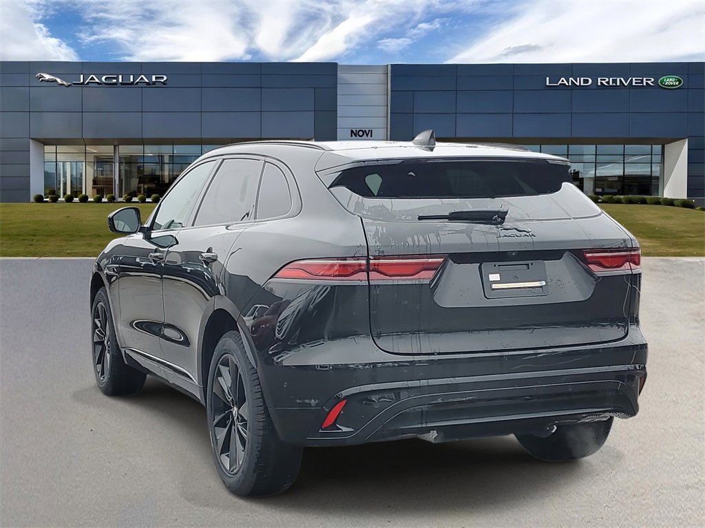 New 2025 Jaguar F-PACE R-Dynamic S image 2