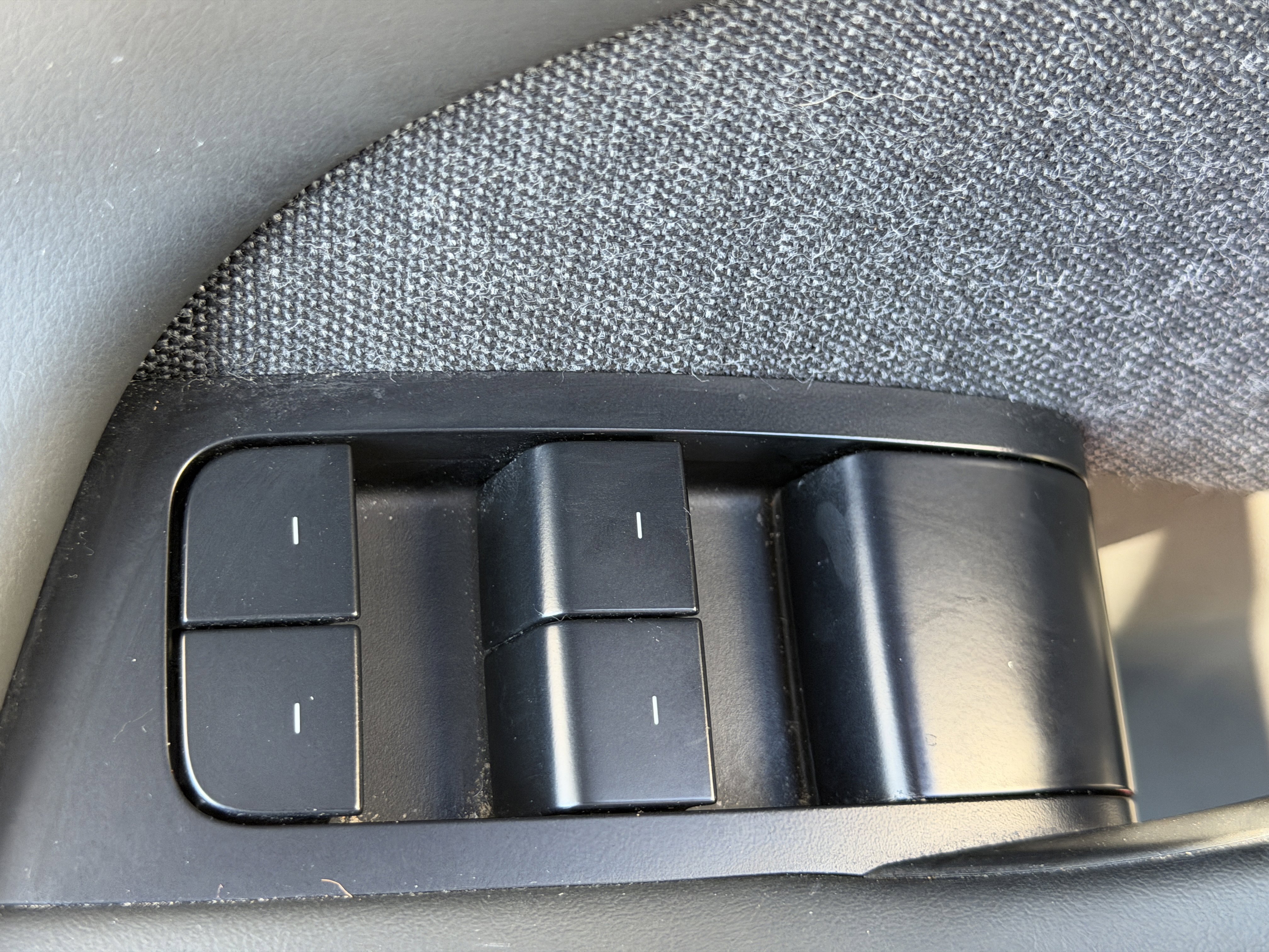 Used 2022 Tesla Model S Plaid image 21