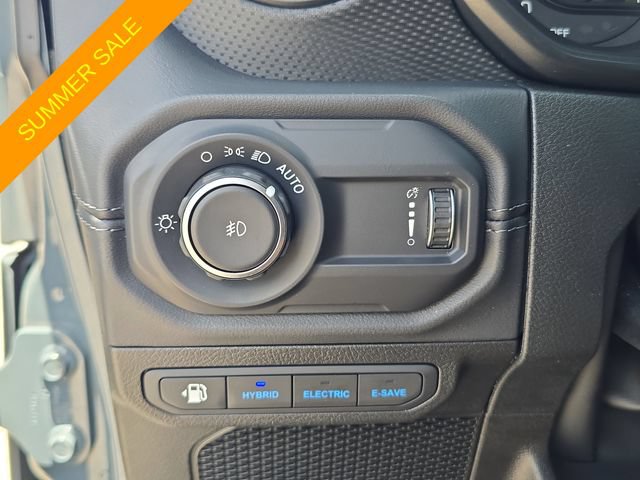 Used 2024 Jeep Wrangler Unlimited Rubicon 4xe AWD/4WD image 21