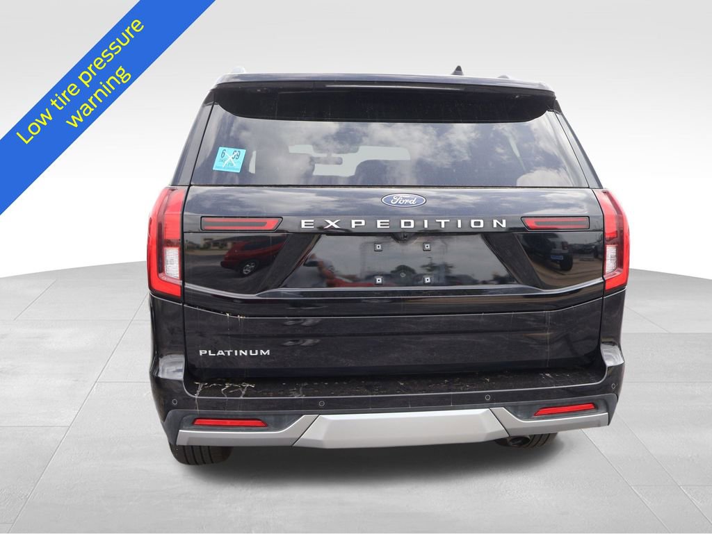 Used 2025 Ford Expedition Platinum AWD/4WD image 9