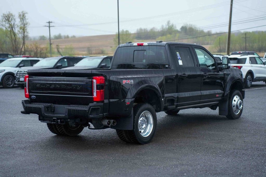 Used 2026 Ford F450 Platinum w/ FX4 Off-Road Package AWD/4WD image 5