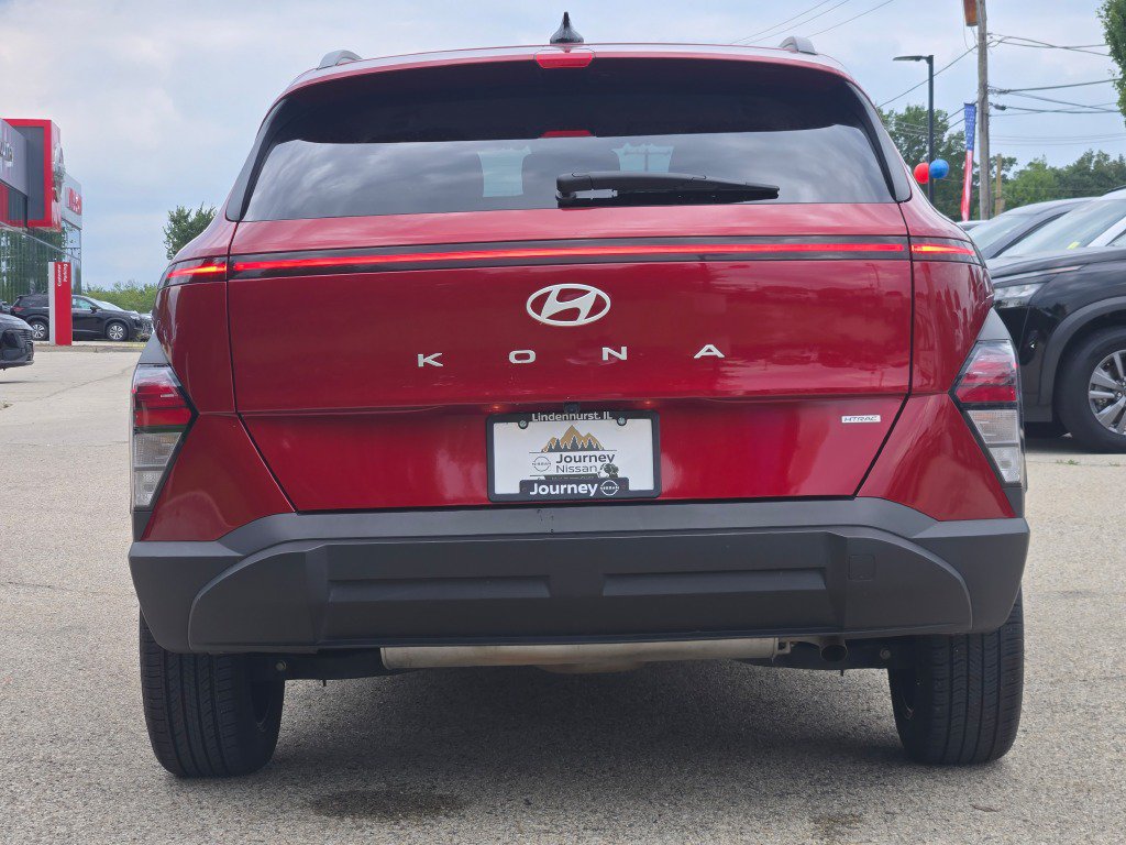 Used 2025 Hyundai Kona SEL AWD/4WD image 12