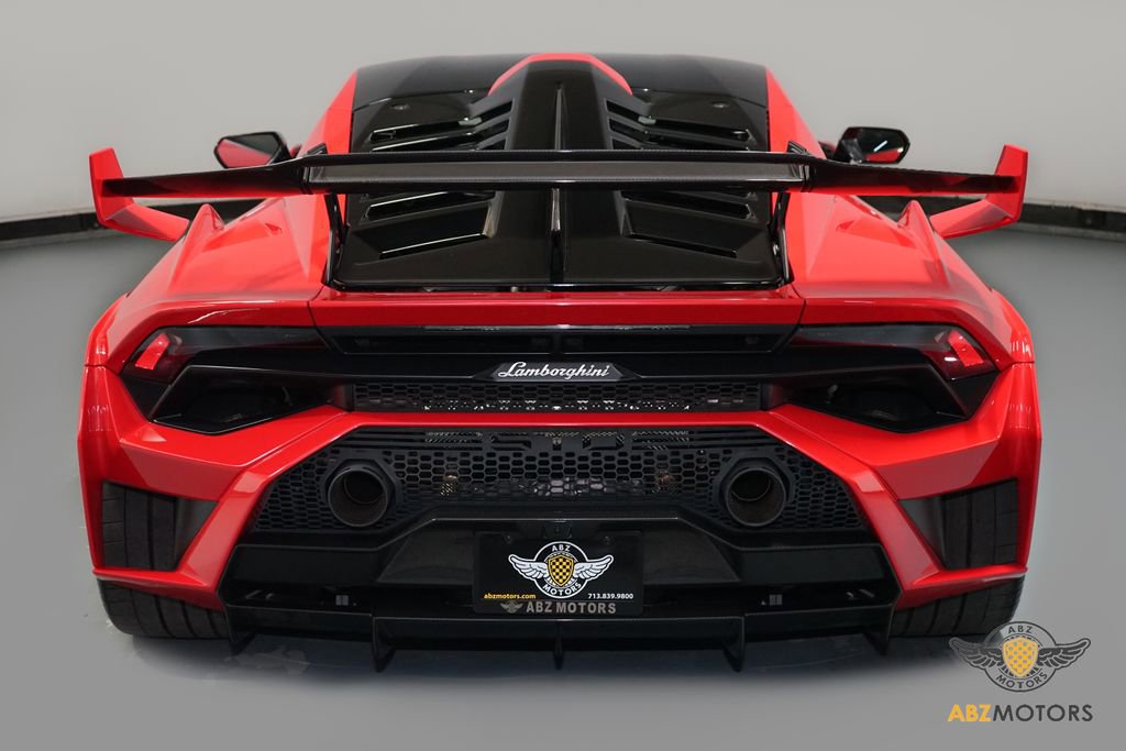 Used 2023 Lamborghini Huracan STO image 8