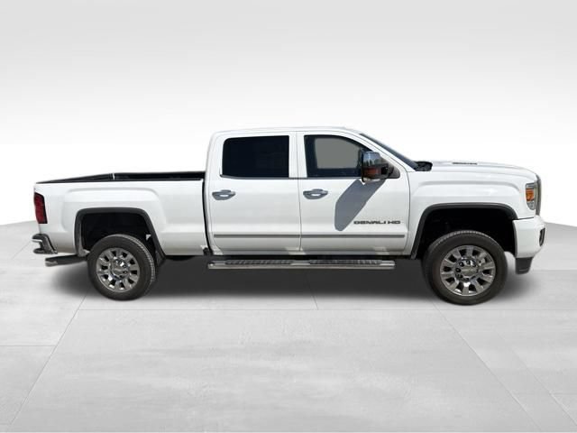 Used 2016 GMC Sierra 2500 Denali w/ Duramax Plus Package AWD/4WD image 2