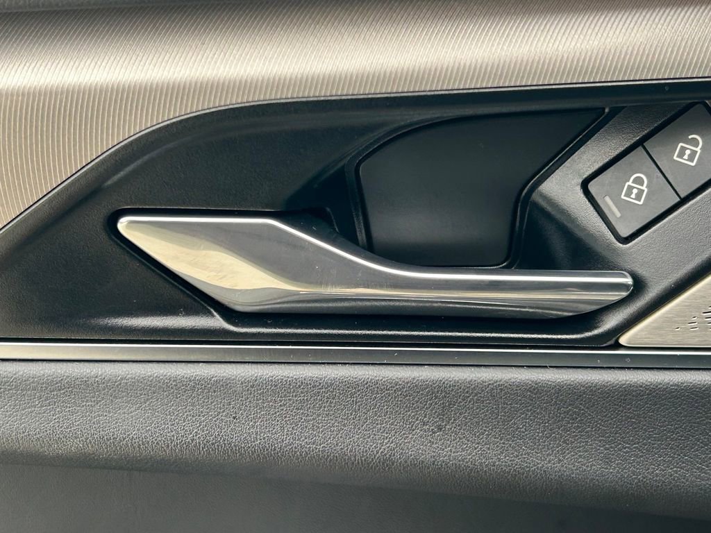 Used 2024 Jaguar F-PACE R-Dynamic S image 25