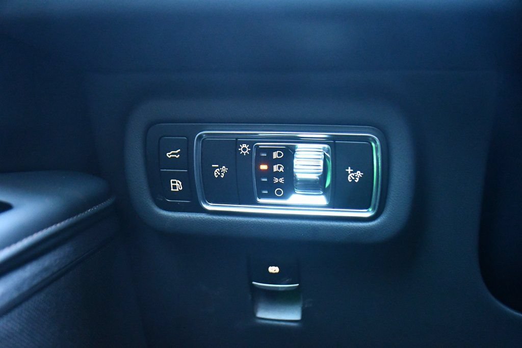 Used 2026 Lincoln Nautilus Premier w/ Equipment Group 102A AWD/4WD image 31