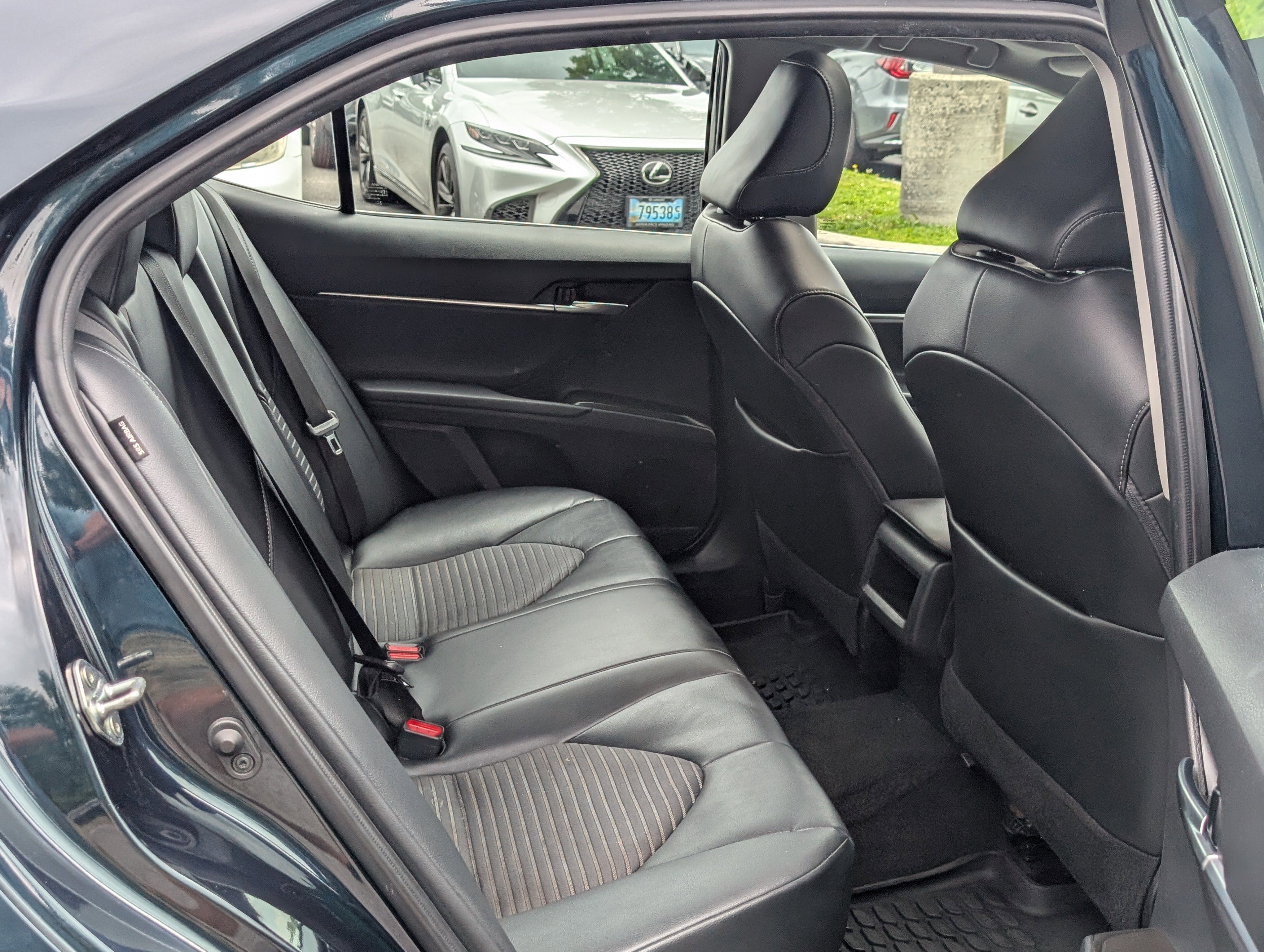 Used 2021 Toyota Camry SE image 13