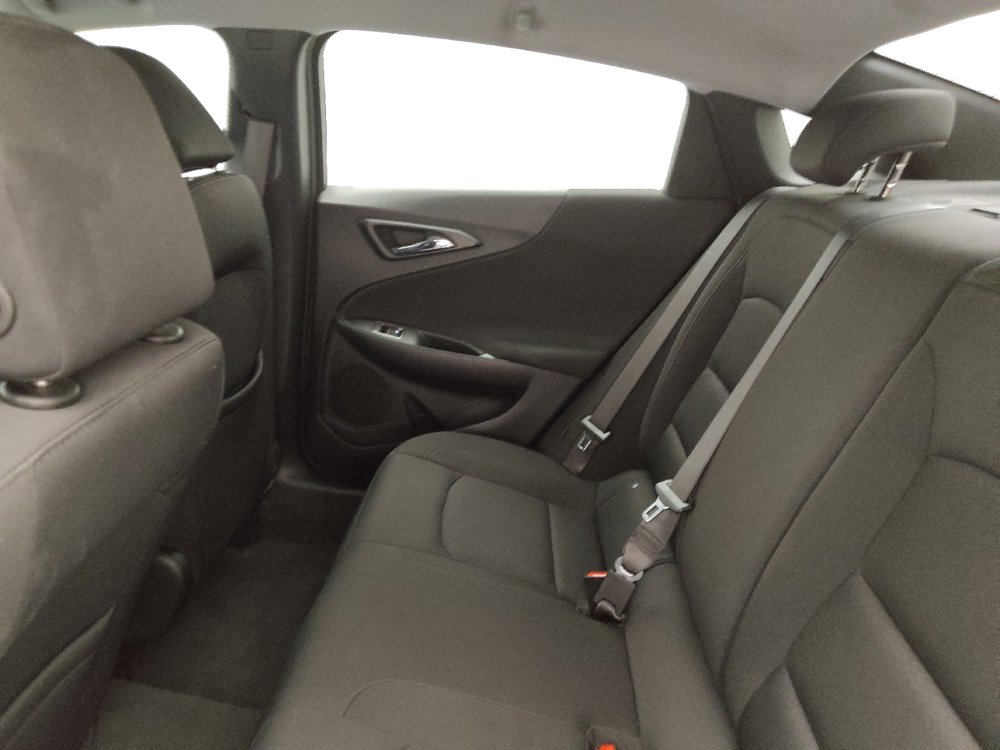 Used 2021 Chevrolet Malibu RS FWD image 18