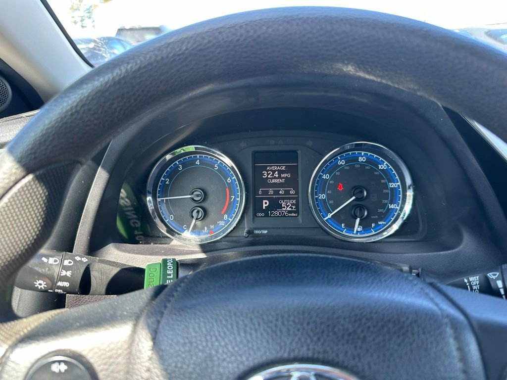 Used 2018 Toyota Corolla LE FWD image 9