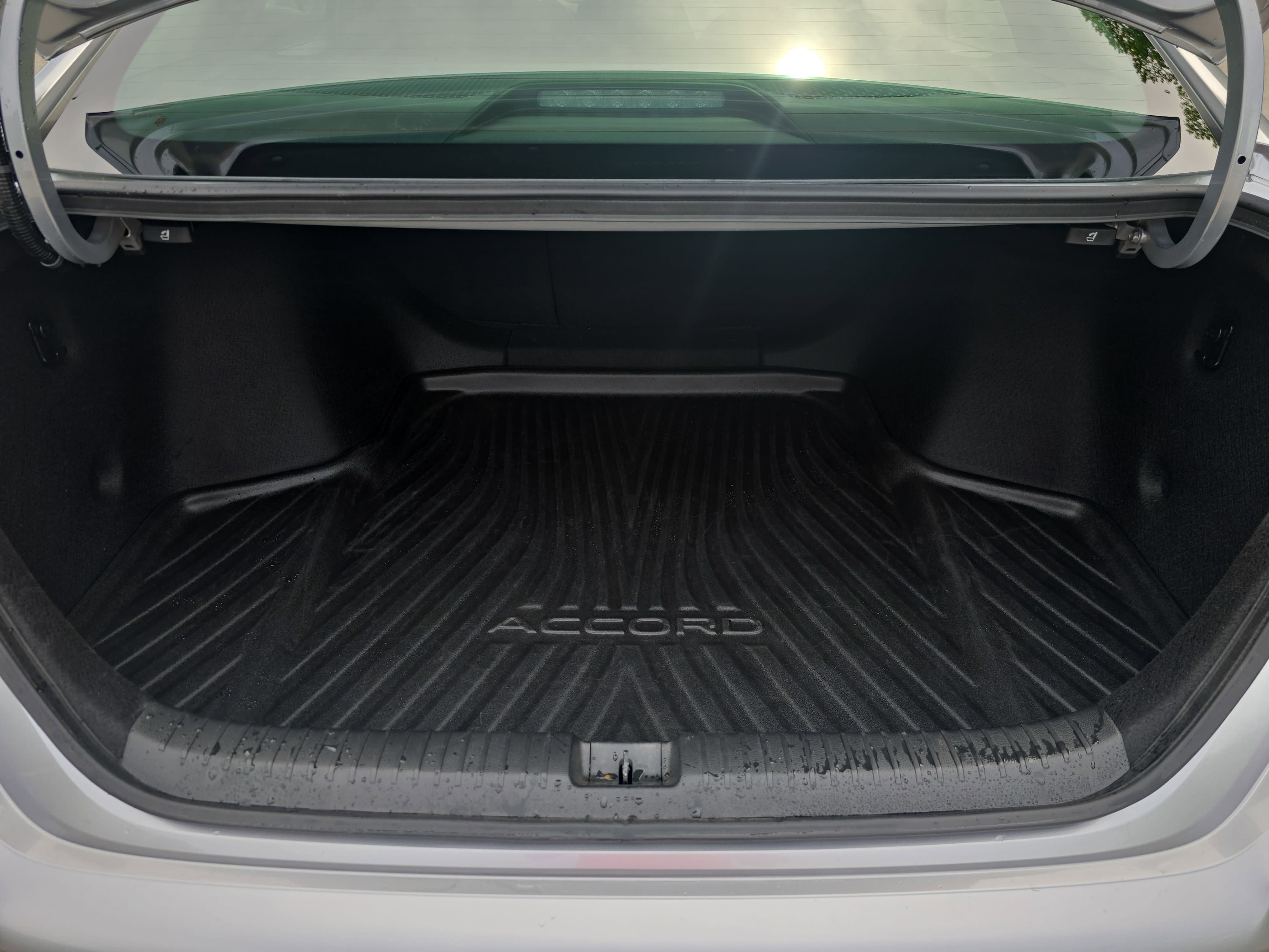 Used 2025 Honda Accord SE image 12
