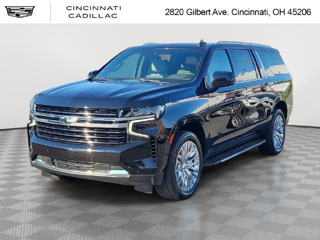 Used 2021 Chevrolet Suburban LT w/ LT Signature Plus Package AWD/4WD image 1