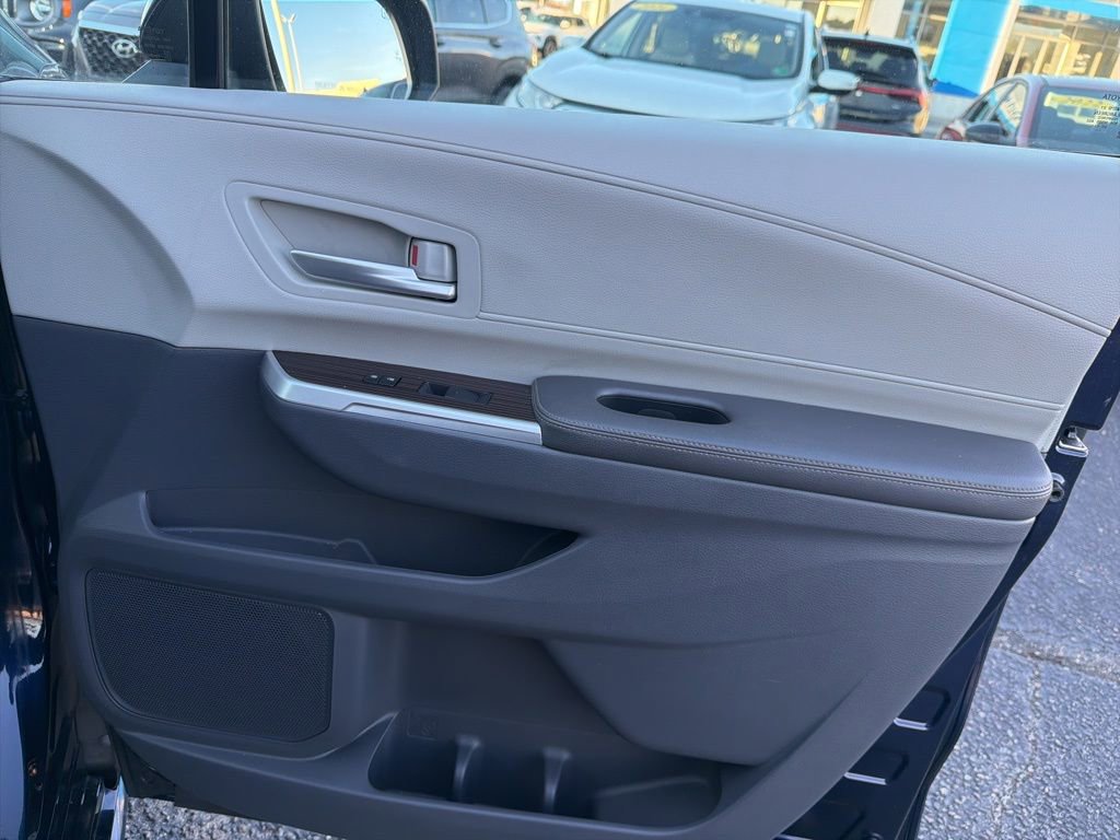 Used 2021 Toyota Sienna XLE image 23